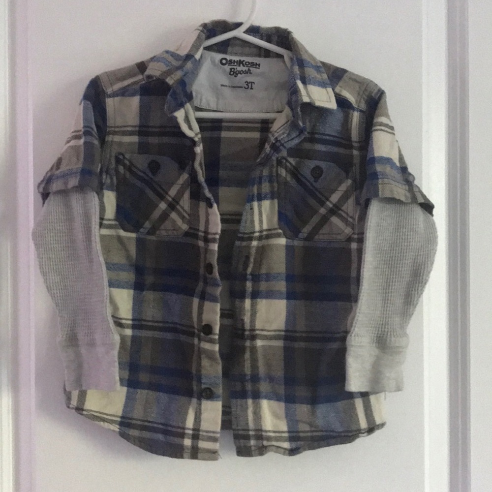 3T OshKosh B’gosh layered style long sleeve shirt.
